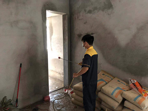 中山朗润园别墅装修白蚁防治施工现场3