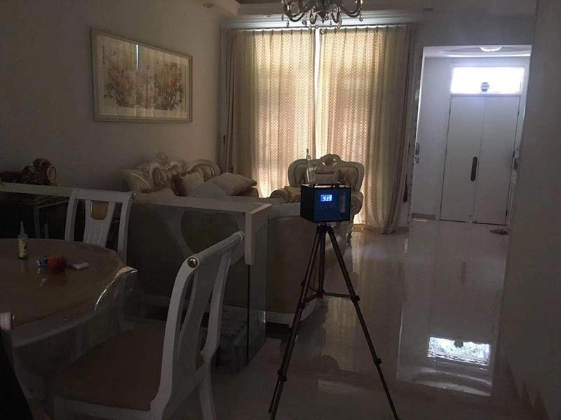 客厅甲醛检测现场图
